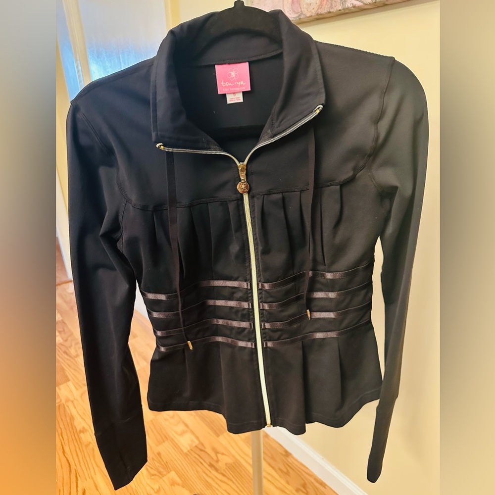 Tsu.ya SLIK Jacket by Kristi Yamaguchi Black 
Size Small
